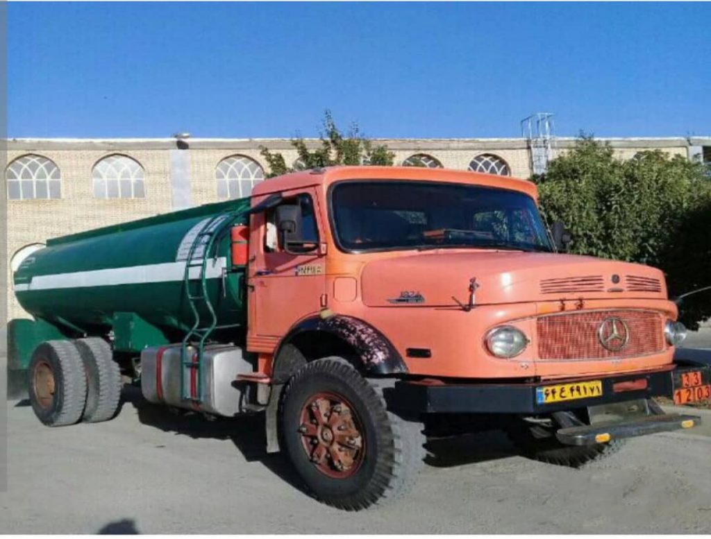 پخش آب آشامیدنی رضا آبرسانی با کامیون تانکر آب در کوهسار