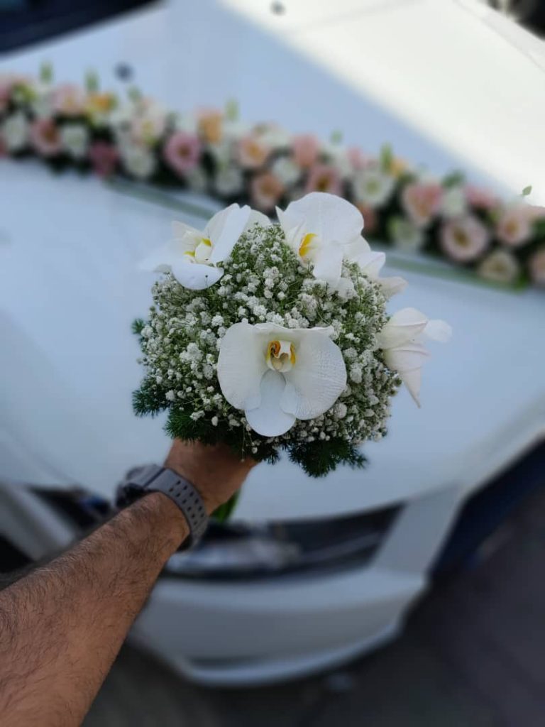 گل گیلاس | معروفترین گلفروشی عرضه انواع تاج گل تسلیت سبد گل باکس گل ماشین عروس در کرج گوهردشت