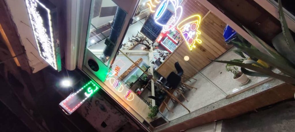 بهترین فست فود و کافی شاپ کرگدن خاکستری در کلاردشت
