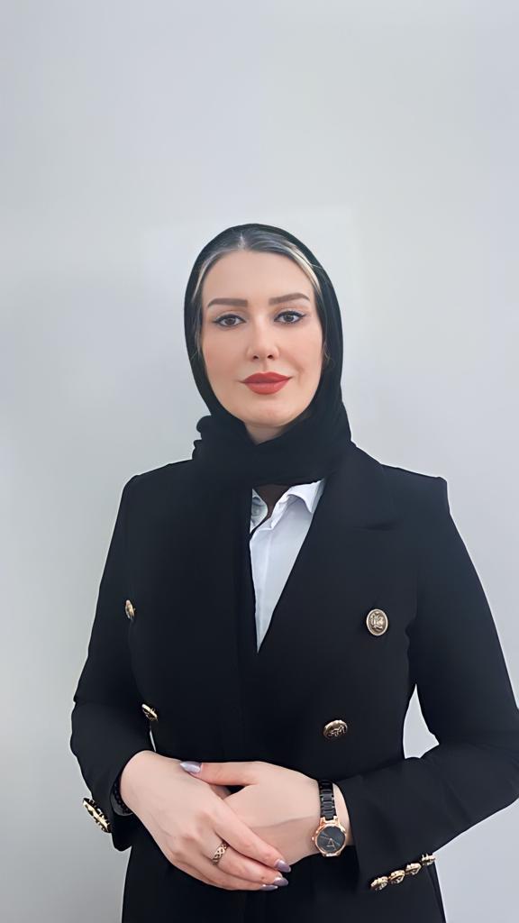 بهترین کراتین کار احیا و صافی مو با هانیه زمانیان در کرج کمالشهر چهار باغ کردان