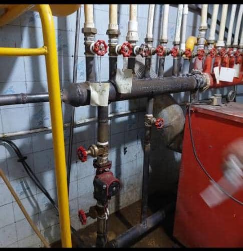 متخصص خدمات تاسیسات موتورخانه و لوله کشی فرزان در تهران