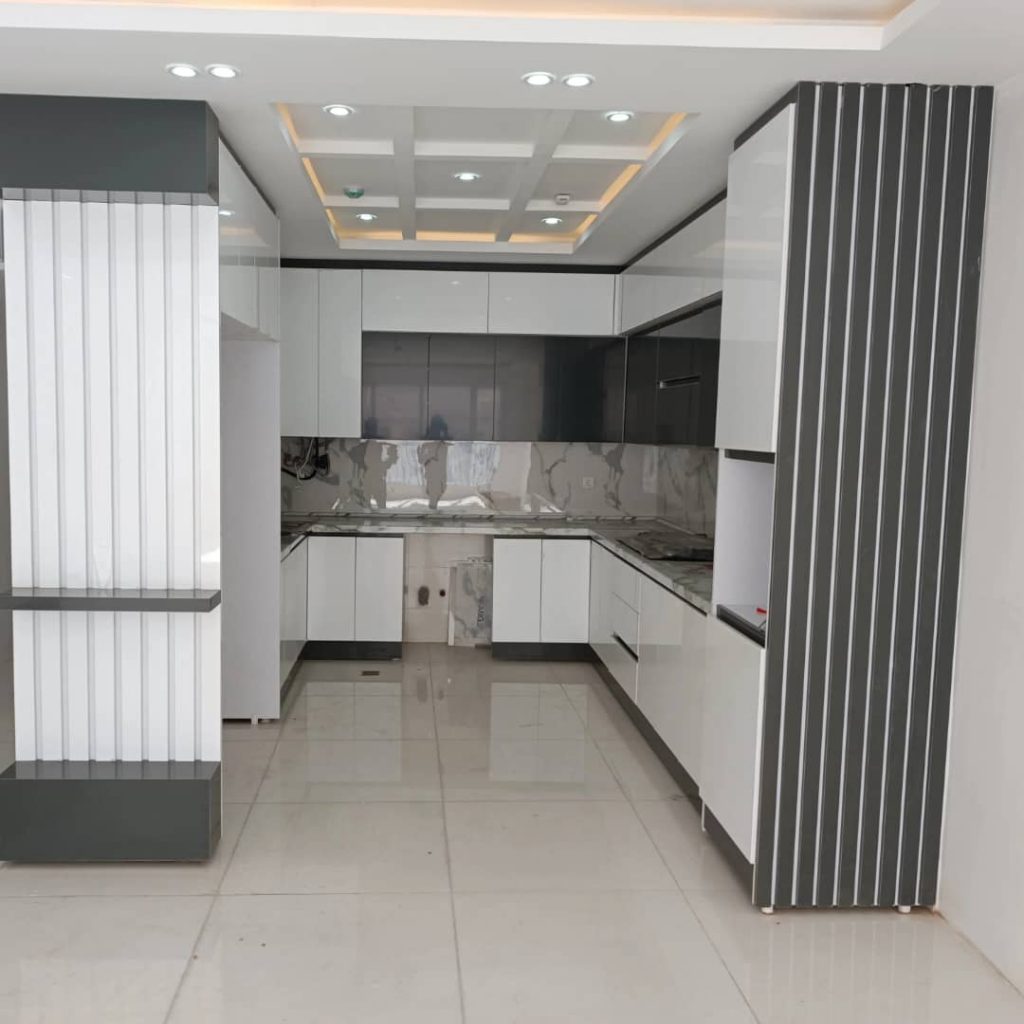 کابینت واحدی – طراحی مشاوره تولید و ساخت کلیه مصنوعات چوبی کمد کابینت درآور در بیرجند