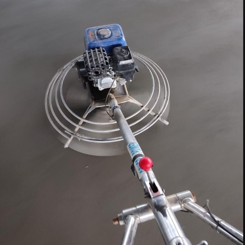 بهترین متخصص بتن ریزی کف با ماله پروانه در تبریز