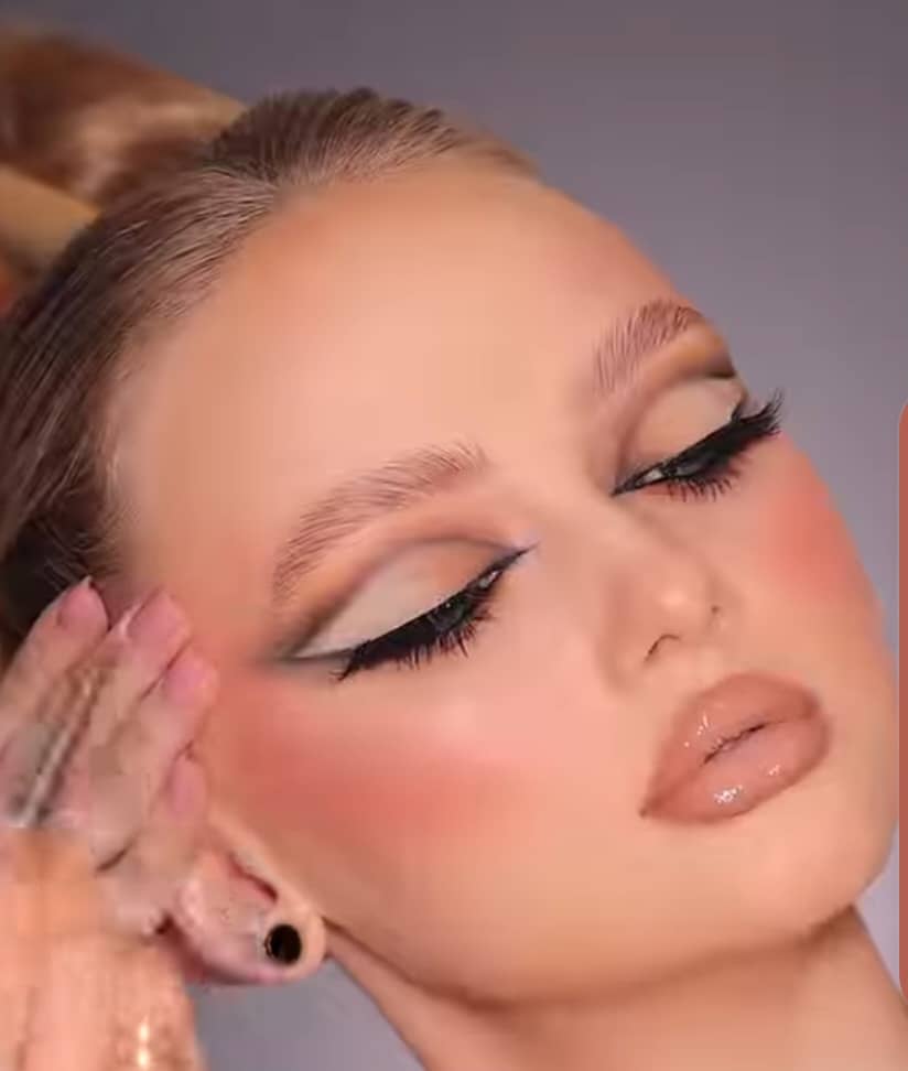 سالن زیبایی نیکا – بهترین آکادمی آرایش و پیرایش در خرم آباد