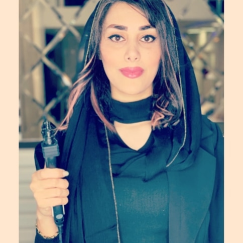 فریبا فرجی – بهترین متخصص اکستنشن موی طبیعی با دستگاه لیزری و چسب کراتین در آمل
