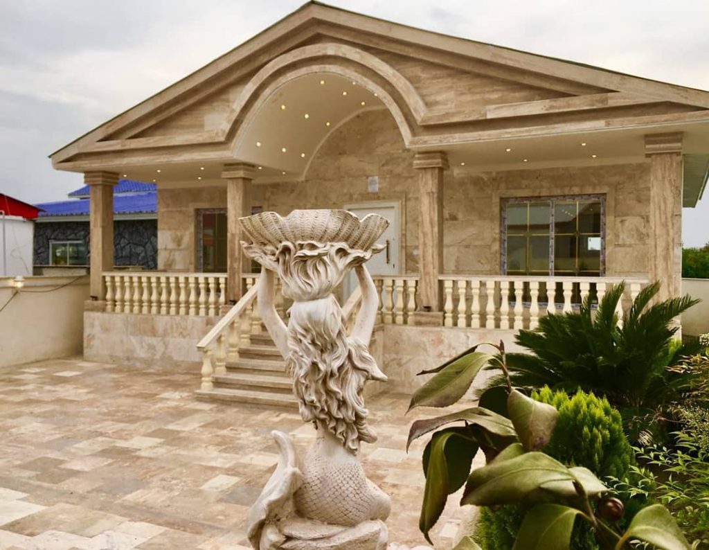 اجرای تخصصی پروژه‌های ساختمانی از کاشی‌کاری و سنگ‌کاری نما تا اجرای استخر و جکوزی در انزلی