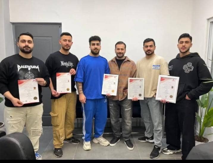 بهترین آموزشگاه آرایشگری از مبتدی تا پیشرفته – آکادمی آرایشگری معین قربانی در مازندران محمودآباد